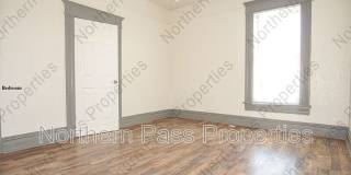 2111 Portland Gallery 14