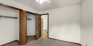 Robin Hill Gallery 33