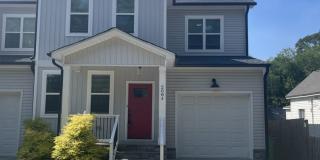 3 Bd 2.5 Bath Duplex with one car garage Gallery 1