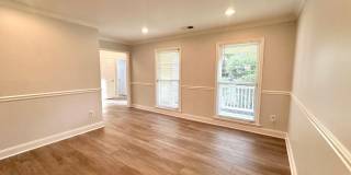 7827 BOLD LION Lane Gallery 4