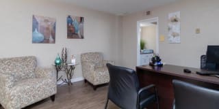 Mosaic at Western Apartments Homes Gallery 16