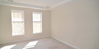 600 EDELEN STATION Place Gallery 13