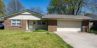 3 Bed | 2 Bath in Central Tulsa! Gallery 1