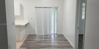 374 NE 27th Ave Gallery 1