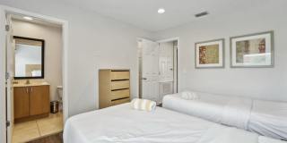 Charming 2BR House in Kissimmee Gallery 14