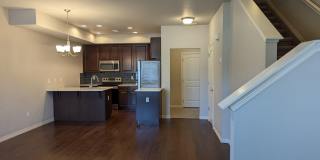 Beautiful Newer Townhome Gallery 3