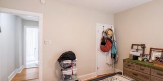 Two Bed Graduate Hospital Apartment Gallery 11