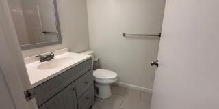 Remodeled Lake Oswego Condo | Quiet Neighborhood, Pool & A/C Gallery 16
