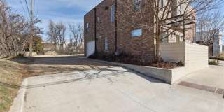 1008 N Francis Avenue Gallery 22
