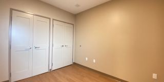 Red Oak at 83 Hanover Street Gallery 33