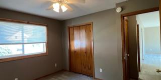 NE House for Rent 4 bedroom 2 full bathroom fenced in yard 2 Car attached garage. Gallery 10