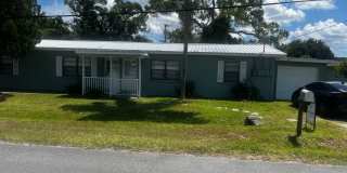 Great location two bedroom one bath with a garage Gallery 1