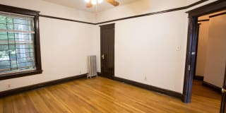 4859 S. Champlain Avenue Gallery 10