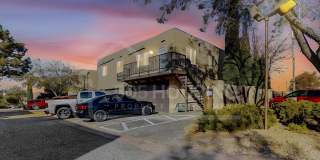 Large NE Heights 2 Bedroom Apartment Gallery 1