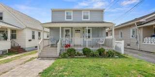 107 17th Avenue Gallery 1