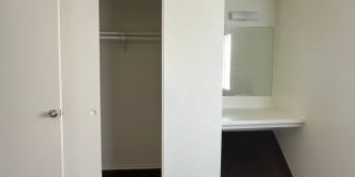 Warren St Family Village Gallery 16