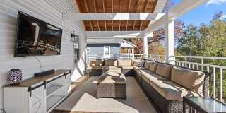 11 Hillview Avenue Gallery 28
