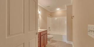 BEAUTIFUL CONDO, WALKING DISTANCE TO MTSU CAMPUS! Gallery 11