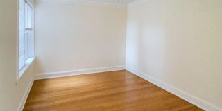 2200 W Foster Ave Gallery 14