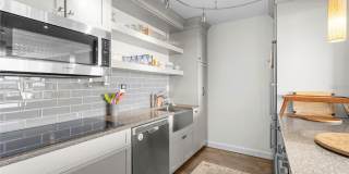 707 S GULFSTREAM AVENUE Gallery 21