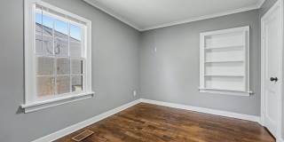 Charming Renovated Home Near U of M – Featuring Expansive Workshop & Garage Gallery 21