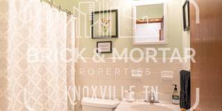 2407 Holbrook Drive Gallery 13