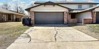 11713 North Francis Avenue Gallery 1