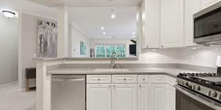 Charming 3BD/2BA in Island Creek Gallery 15