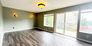 924 Shorewood Drive - B-16B-16 Gallery 9