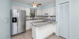 1303 South Moody Avenue - B Gallery 15
