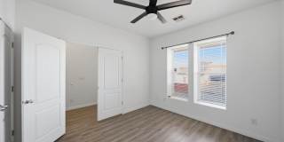 Pet Friendly 4 Bedroom Home! Gallery 7