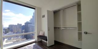 113 W Wacker Dr Gallery 4