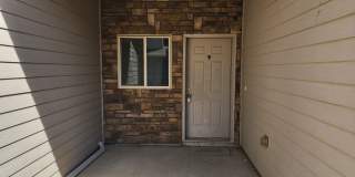 Three bedroom two bathroom Town home Gallery 1
