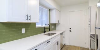 Century Apartments Gallery 10