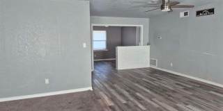 2209 NW Smith - AVAILABLE NOW! Gallery 3