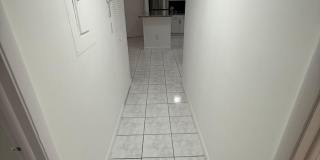 Beautiful Garden Apartment, Move in Condition Gallery 7