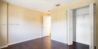 6051 SW 19th Pl Gallery 16