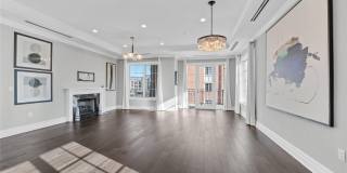 5000 Royal Court Gallery 3