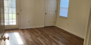 1001 Courtyard W Gallery 6