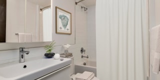 Summit at Wash Park Apartments Gallery 5