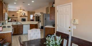 Available 10/1/26 - Furnished 3 bed, 2 Bath Home For Rent Gallery 13