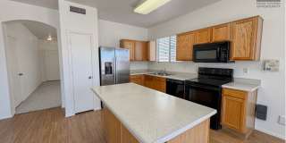 4Bed/2Bath House in El Mirage! Ready for Immediate Move-In! Gallery 1