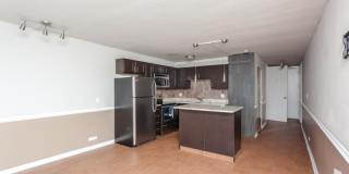 2728 N Hampden CT Gallery 3