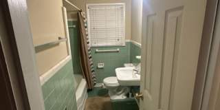 Charming Home Available in August! Gallery 6