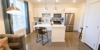 The Madison Gallery 32