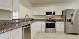 242 BOUNDARY BOULEVARD Gallery 29