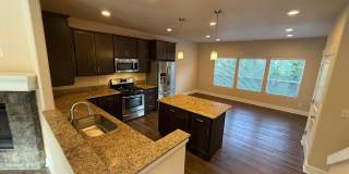 Nice 4bed/2.5 Bath Home, Gas Range Gallery 5