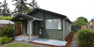 Charming 3-Bedroom Rambler Near JBLM – Move-In Ready! Gallery 1