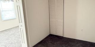 Olde Crofton Charm! Two Bedroom Townhome Gallery 14