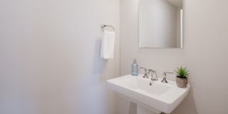 1385 Washington Boulevard Gallery 14